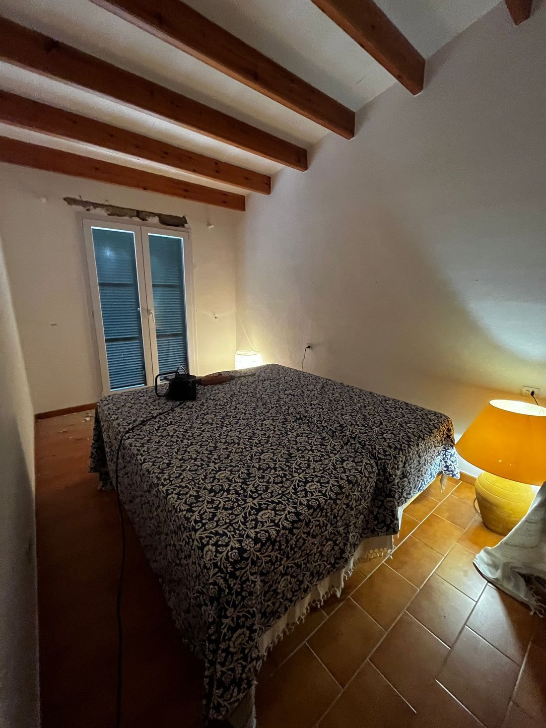 Dormitorio antes de la reforma en Arenal d'en Castell