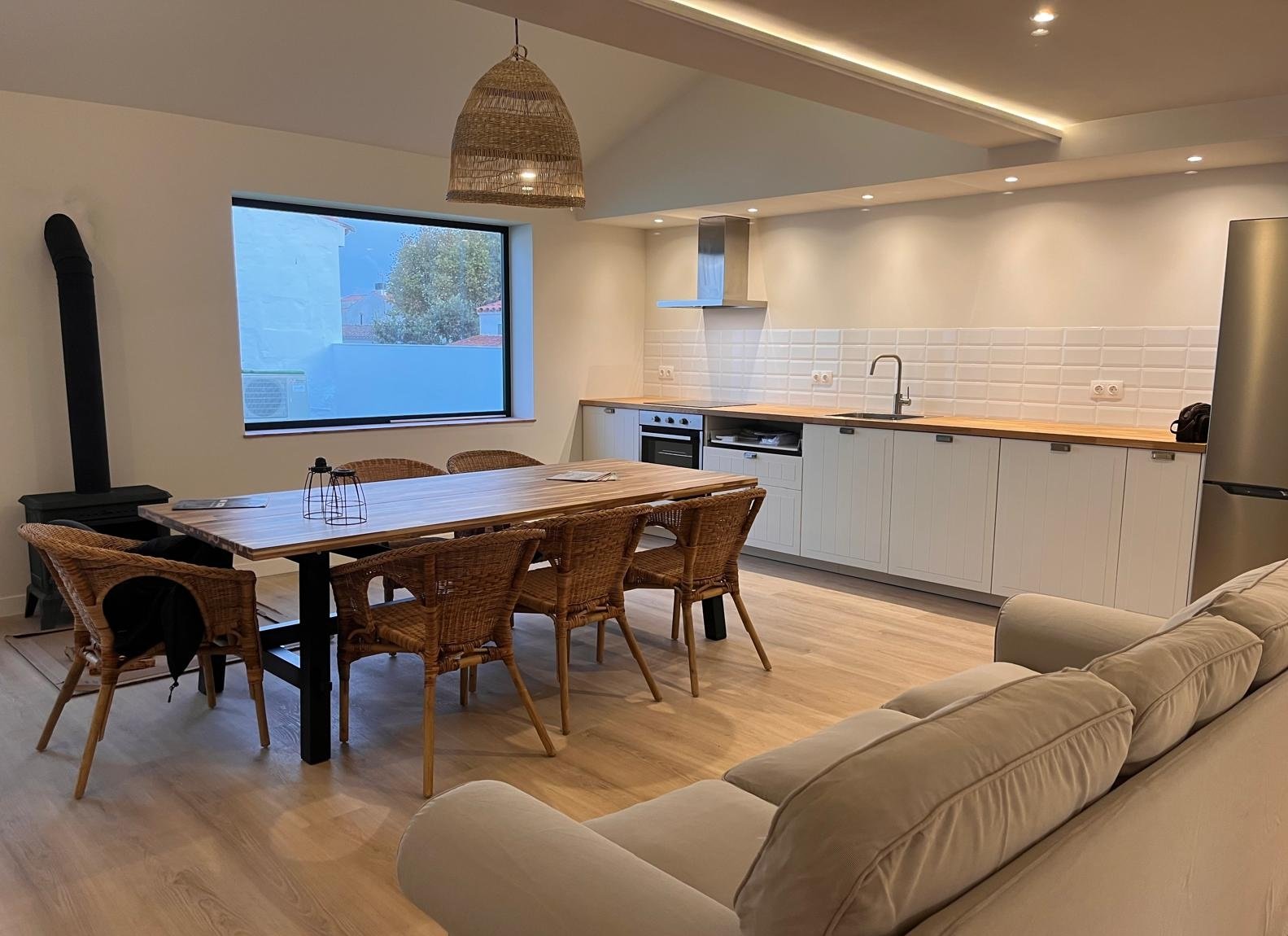 Cocina, comedor y salón reformados en Sant Lluís, Menorca